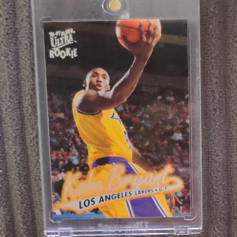 Kobe Bryant 1996-97 Skybox/Fleer ULTRA NBA Lakers Basketball Rookie Card#52 MINT